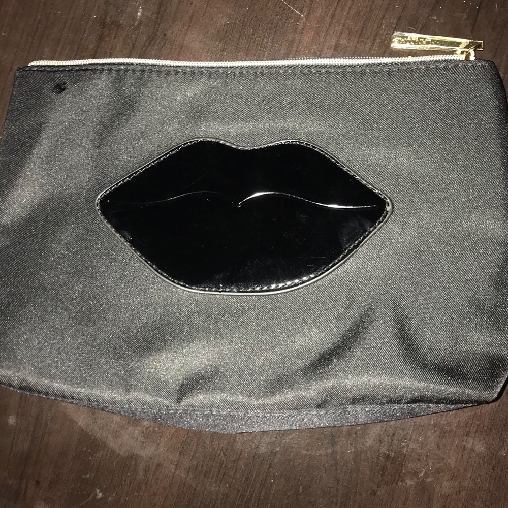 Lancôme Paris make-up bag